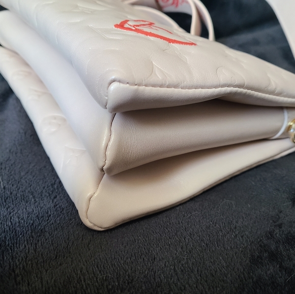 Louis Vuitton Coussin PM Fall In Love Pink Monogram Chain Shoulder Crossbody Bag - Picture 10 of 14